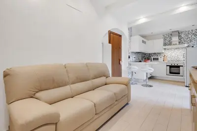 Cucina o angolo cottura di GuestHost - Coverciano Modern Apartment with Patio!