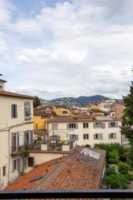 Vista generica su Firenze o vista sulla città dall'interno dell'hotel
