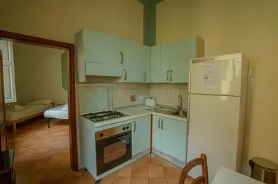 Cucina o angolo cottura di Tranquil Suite Near Museums and Train Station