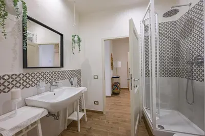 Bagno di Via Macci, 59 - Florence Charming Apartments - Stylish apartments in a vibrant neighborhood with so comfortable beds!