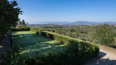 Paesaggio naturale nelle vicinanze della villa