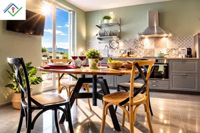 Cucina o angolo cottura di Il Melograno con Parcheggio Privato & Terrazza
