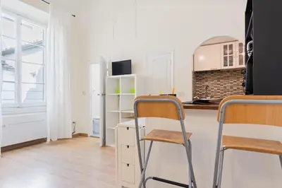 TV o dispositivi per l'intrattenimento presso GuestHost - Pergola Modern and Cozy Studio