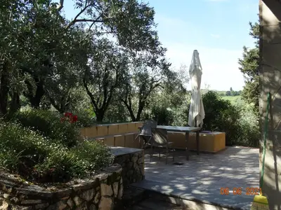 Giardino di Poggio House, tranquillità e comfort nella natura