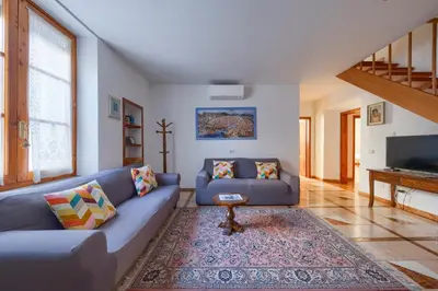 TV o dispositivi per l'intrattenimento presso Benci Lalli Apartment
