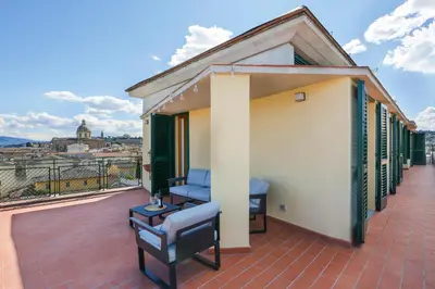 Balcone o terrazza di Penthouse with big terrace in Oltrarno