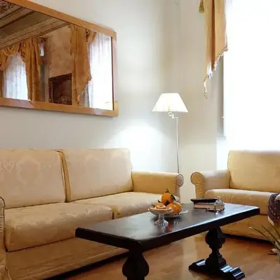 Tornabuoni La Petite Suite