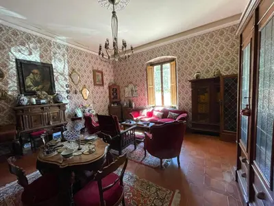 Area soggiorno di CASA LA TORRE un castello alle porte di Firenze