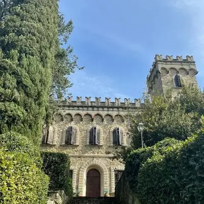 CASA LA TORRE un castello alle porte di Firenze
