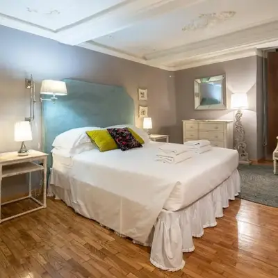 Uffizi Romantic Flat by Mmega