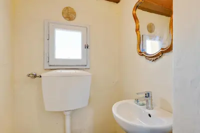 Bagno di GuestHost - Il Nido dell'Artista
