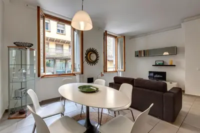 Cucina o angolo cottura di Santo Stefano Apartment by Mamo Florence