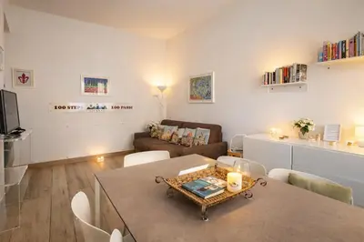 Area soggiorno di Ponte Vecchio Newly restyled flat, Walk Everywhere