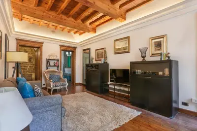 TV o dispositivi per l'intrattenimento presso Pontevecchio Stylish Apartment in Florence