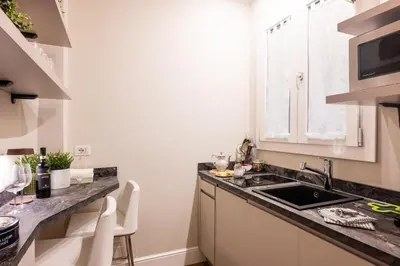 Cucina o angolo cottura di Smooth Mansion in Ponte Vecchio