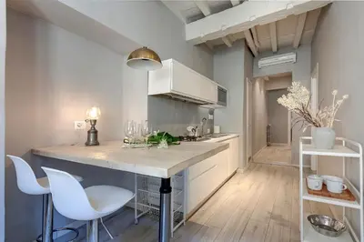 Cucina o angolo cottura di Jake & Francis Apartments by Mamo Florence