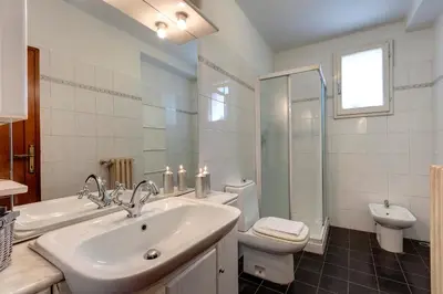 Bagno di Leopoldo Apartment by Mamo Florence