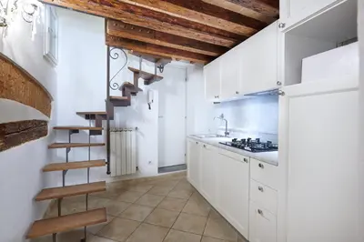 Cucina o angolo cottura di Leoni Suite by Mmega