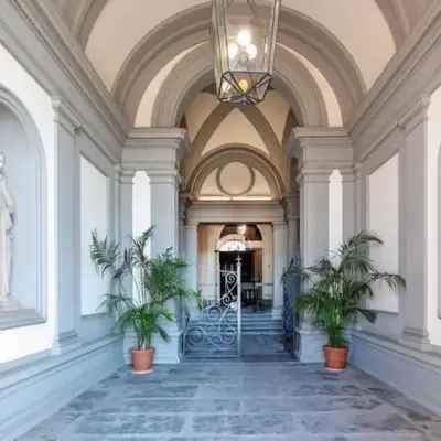 Lungarno Vespucci Apartment by Charming Italy Tour