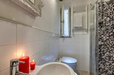 Bagno di Diciotto Apartment by Mamo Florence