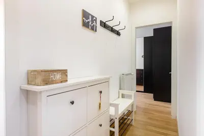Planimetria di GuestHost - Doni Quiet and Comfortable Apartament with Balcony