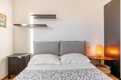 Letto o letti in una camera di GuestHost - Doni Quiet and Comfortable Apartament with Balcony