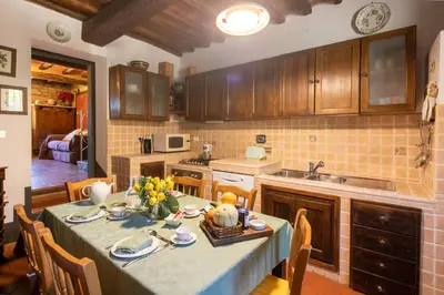 Cucina o angolo cottura di Casa Rebecca by VacaVilla