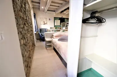 Letto o letti in una camera di Wine Apartments Florence Grechetto