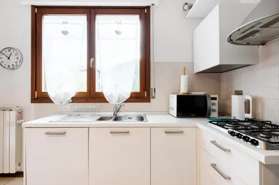 Cucina o angolo cottura di GuestHost - Firenze Nova Comfortable Apartament with Terrace