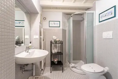 Bagno di Beatrice by Halldis