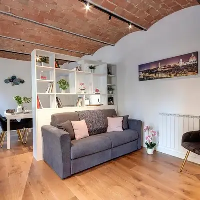 Bonnie - Clyde - Marvin Apartments by Mamo Florence