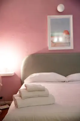 Letto o letti in una camera di Modern Studio Apartment In Front Of Ponte Vecchio