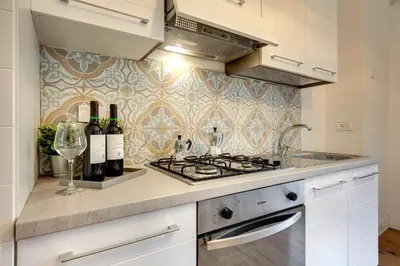 Cucina o angolo cottura di Corinne Apartment by Mamo Florence