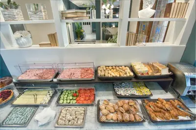 Cibo presso l'hotel o nelle vicinanze