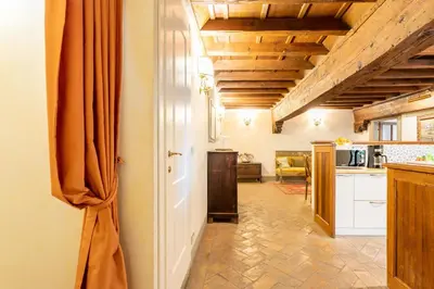Cucina o angolo cottura di Duomo Vigna Nuova by Halldis