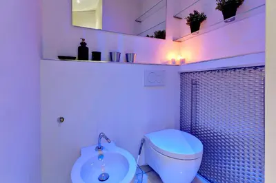 Bagno di Victor Apartment by Mamo Florence