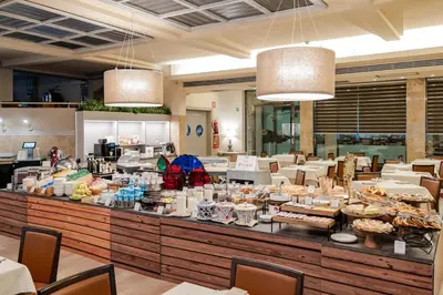 Cibo presso l'hotel o nelle vicinanze