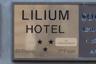 Certificato, attestato, insegna o altro documento esposto da Lilium Hotel