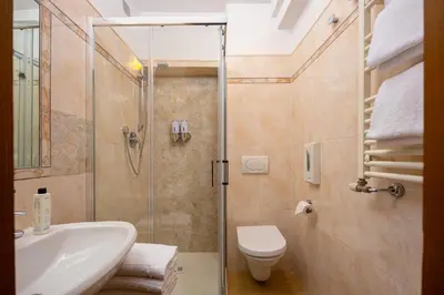 Bagno di Hotel Annabella Roof Terrace
