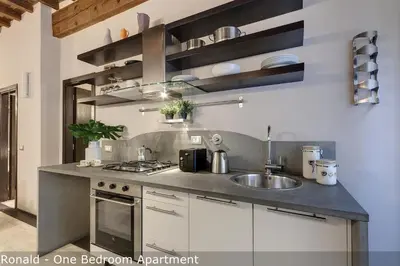 Cucina o angolo cottura di Calzaiuoli Apartments by Mamo Florence
