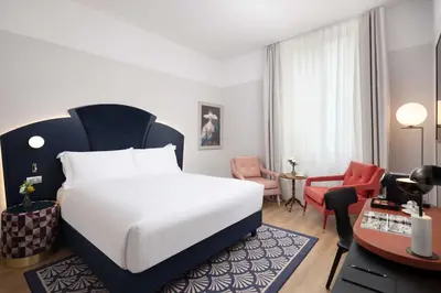 Letto o letti in una camera di Anglo American Hotel Florence, Curio Collection By Hilton