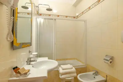 Bagno di Hotel Alba Palace