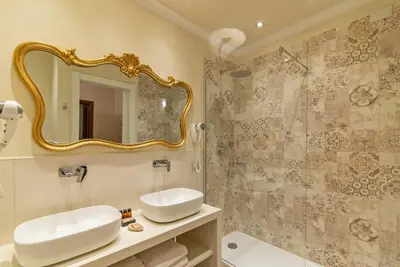 Bagno di Hotel Porta Faenza
