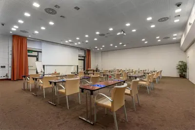 Zona business o sala conferenze di DoubleTree by Hilton Florence Metropole