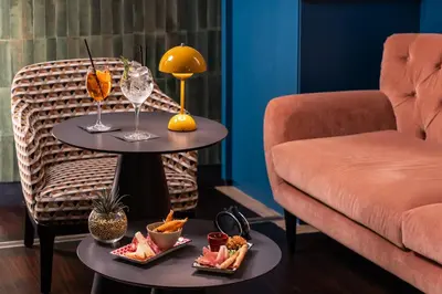 Area soggiorno di DoubleTree by Hilton Florence Metropole