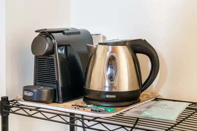 Set per la preparazione di tè e caffè presso Corso Double