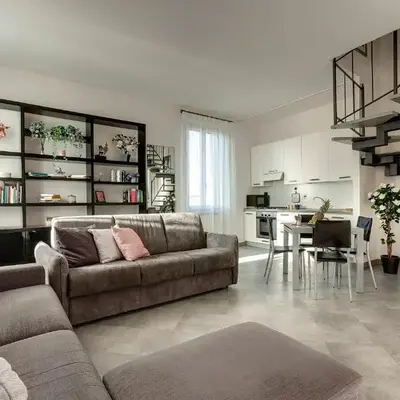 Alamanni Apartment by Mamo Florence