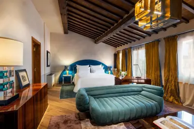 Area soggiorno di The James Suite Hotel Firenze 1564 - Small Luxury Hotels of the World