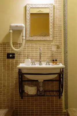 Bagno di Casa Leopardi