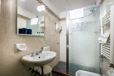 Bagno di Hotel Collodi Firenze